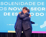 Governo empossa novos secretários de Saúde e Segurança Pública
