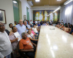 Prefeitura de Teresina entrega registros de imóveis a moradores do Residencial Primavera