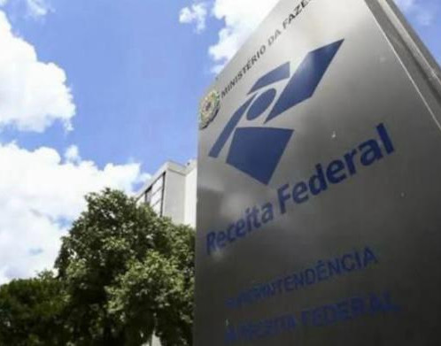 Receita Federal paga lote da malha fina e libera R$ 403 milhões em restituições