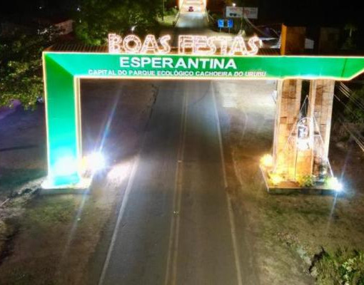 Esperantina lança maior decoração natalina de sua história em 2025