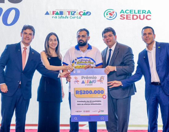Severo Eulálio destaca avanços na alfabetização durante Prêmio Alfa-10 no Piauí