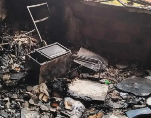 Fogo toma apartamento em Teresina e deixa imóvel destruído na zona leste de Teresina