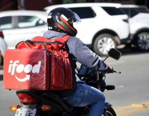 Trabalhadores por aplicativo fazem paralisação em Teresina