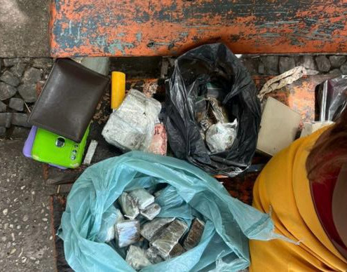 Casal suspeito de tráfico é preso durante ação do Denarc na zona Norte de Teresina