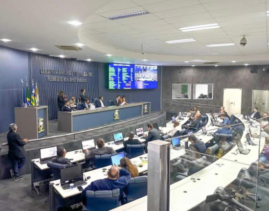 Câmara de Teresina aprova reajuste de 5,35% e novo modelo de pagamento do 13º