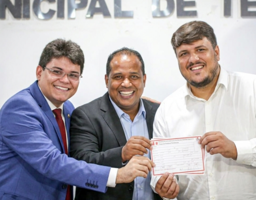 Com Oliveira fora do páreo e articulação no IMEPI, Júnior Macedo deve selar apoio a Enzo