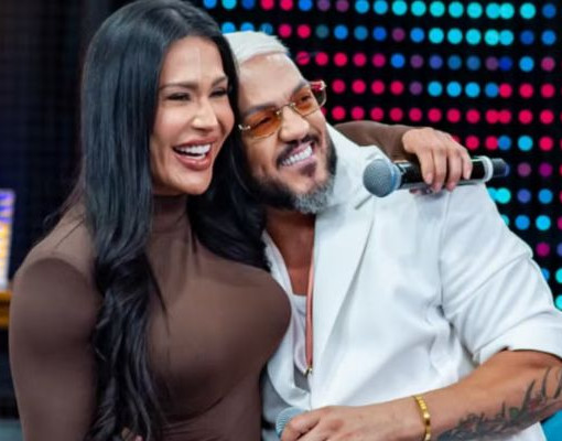 Fim com papel passado: Gracyanne oficializa divórcio de Belo