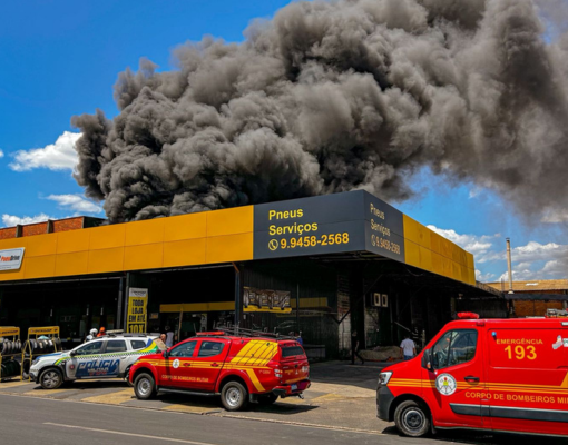 Ex-funcionário é preso e indiciado por incêndio que destruiu loja de pneus em Teresina