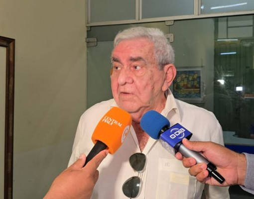 Zé Hamilton vê incoerência da deputada Gracinha em ataques a Francisco Emanuel