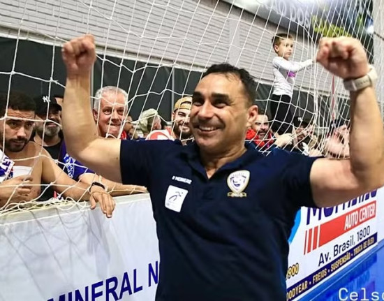 CAP apresenta novo técnico para o futsal e mira sequência da temporada