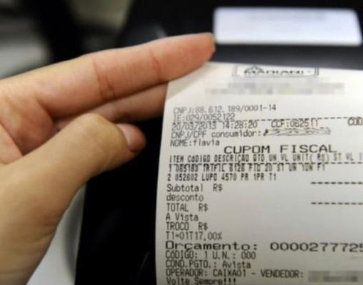 Empresas passam a informar IBS e CBS nas notas fiscais a partir de hoje no Brasil