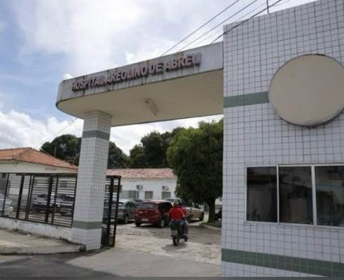 Paciente tem surto e passa mais de cinco horas no telhado de hospital em Teresina