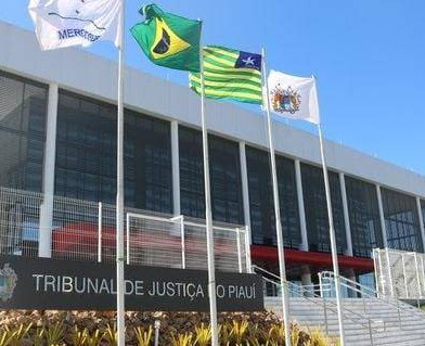 Justiça absolve mulher que matou companheiro e reconhece legítima defesa