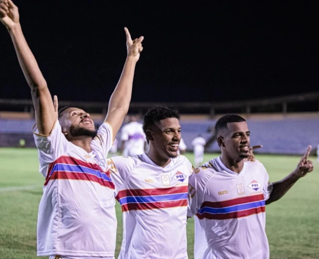 Com gol e expulsão, Piauí vence o Parnahyba e assume vice-liderança do Estadual