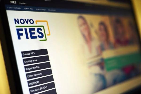 Governo libera renegociação de dívidas do Fies para contratos firmados a partir de 2018