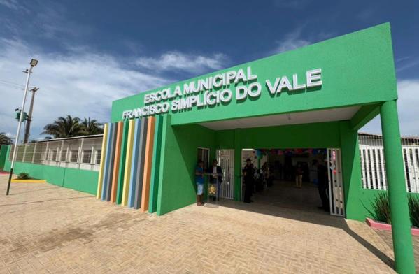 Nova Escola Francisco Simplício do Vale é inaugurada em Esperantina