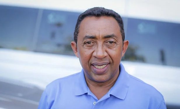 Na casa de Ciro, oposição sacramenta Joel Rodrigues para disputar o governo