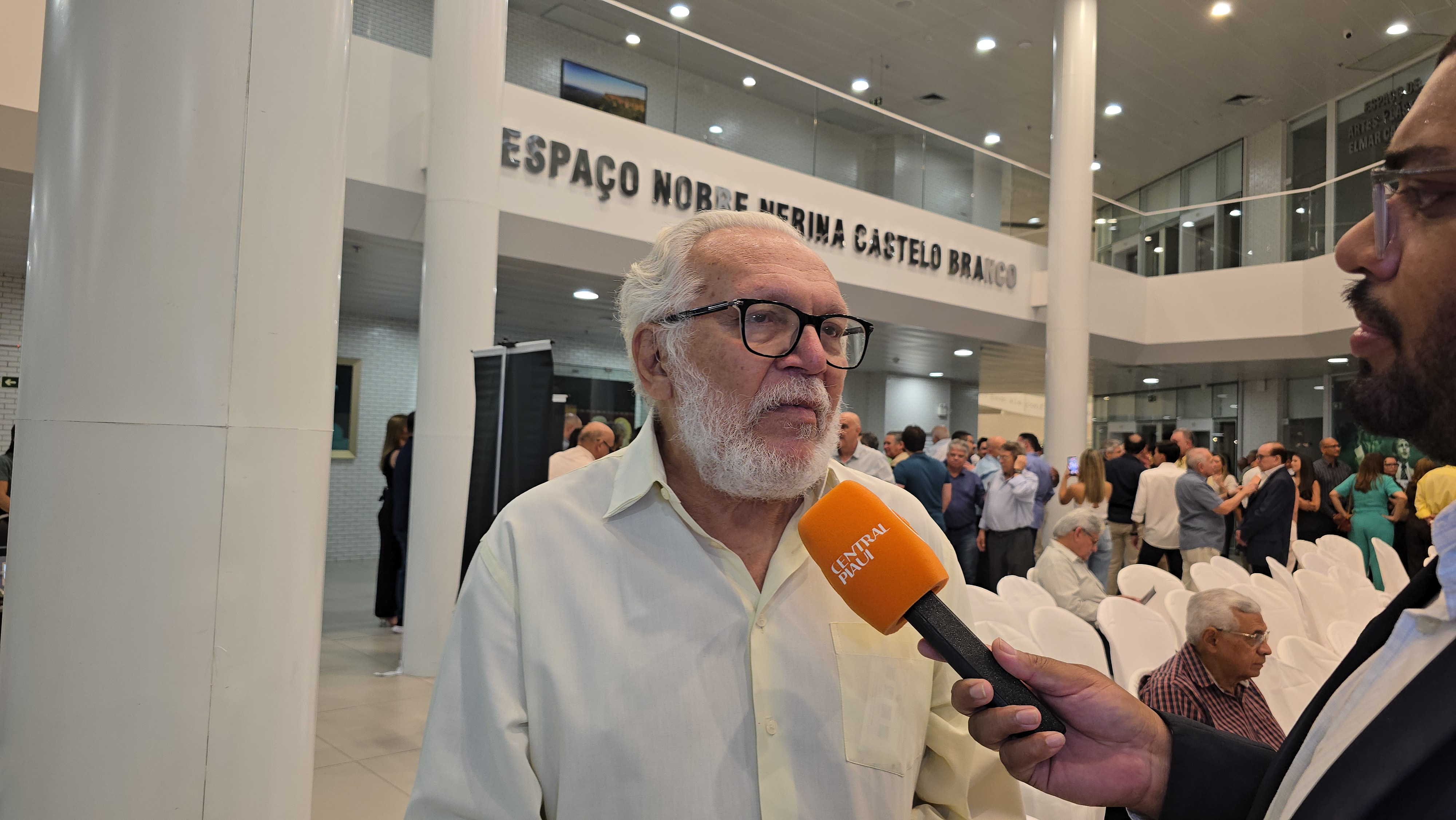 Antônio José Medeiros diz que Rafael Fonteles ainda deve amadurecer politicamente