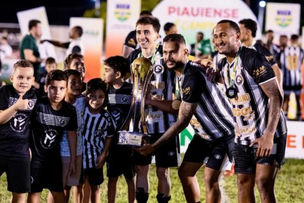 Corisabbá vence nos pênaltis e encerra jejum de 30 anos com título da Série B