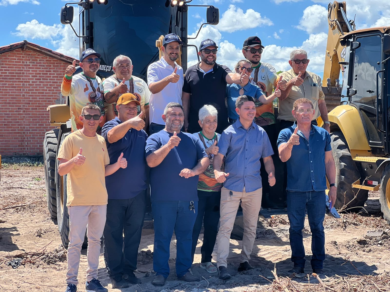 Ziza Carvalho participa de festejos e acompanha obras em São João da Fronteira