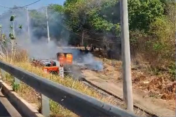 Incêndio destrói caminhão de distribuidora na BR-316, zona sul de Teresina