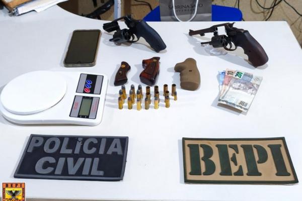 Ex-militar é preso com arsenal e suspeito de fornecer armas a facção em Picos