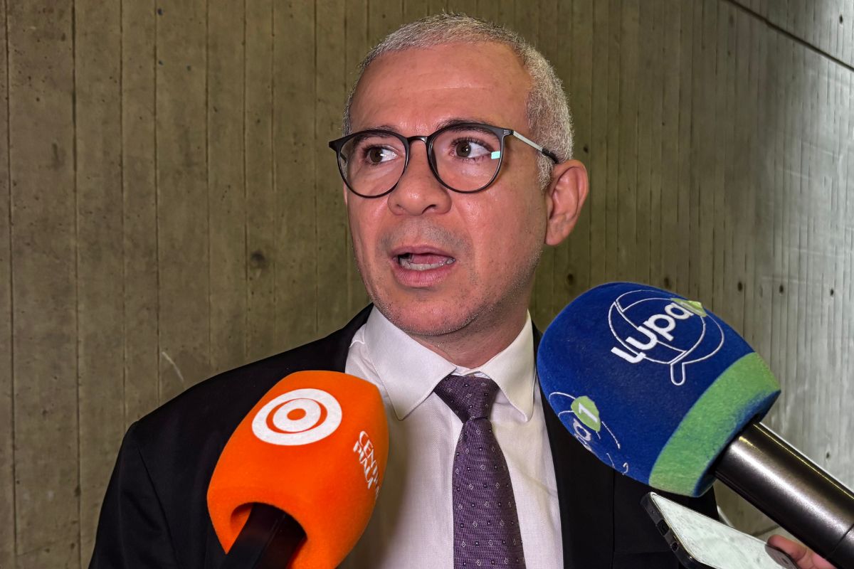 Tiago Vasconcelos defende limite mandatos para deputados: “Quando fica muito tempo, acomoda”