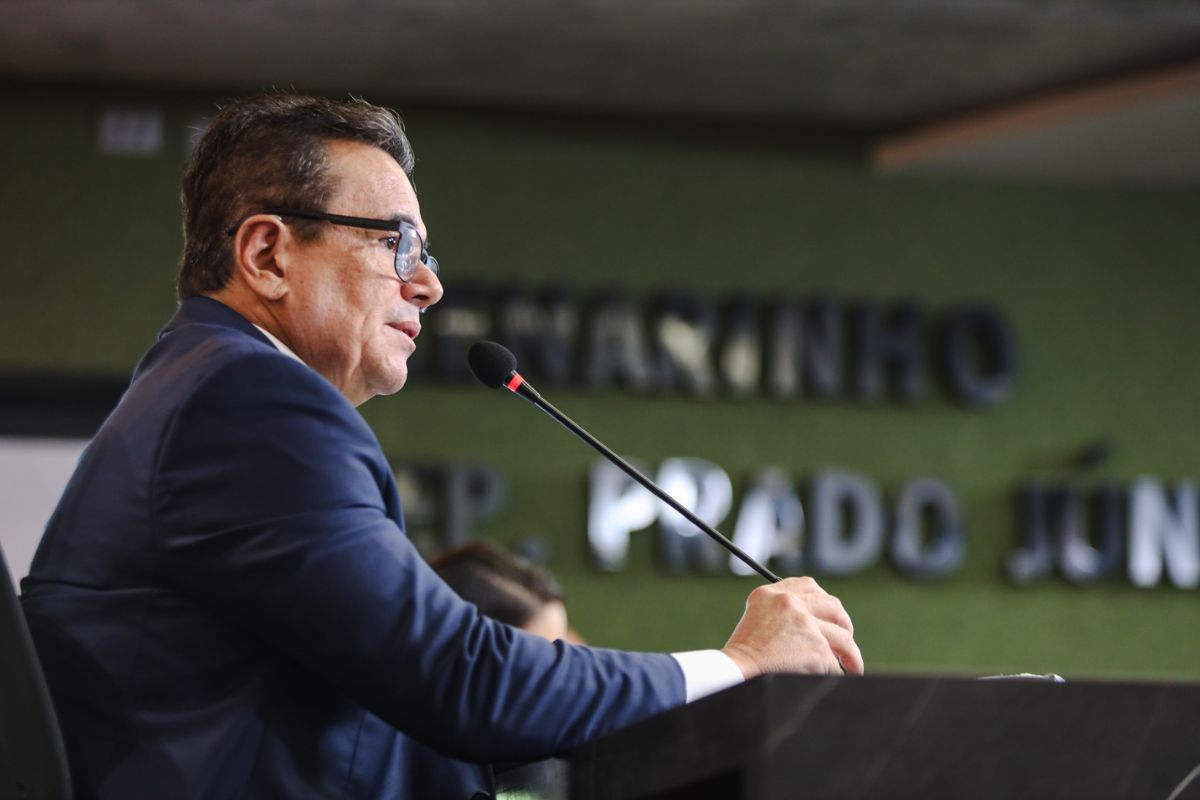 Henrique Pires critica inércia do Governo do Piauí em projeto de combate à seca