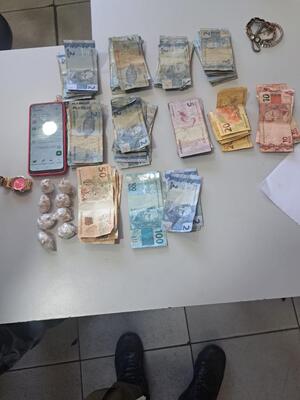 Mulher usava carrinho de bombons para vender drogas no Centro de Teresina