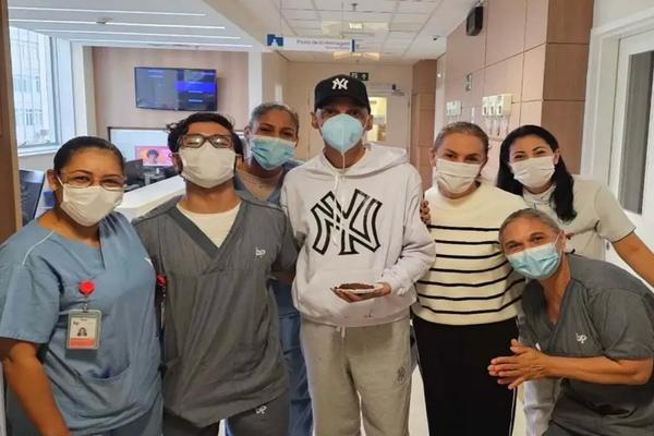 Prefeito Bruno Neto retorna a Angical após tratamento de leucemia e segue em recuperação
