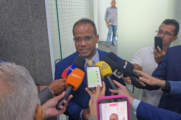 “Não acredito que essas empresas tenham condições de continuar”, diz Enzo sobre transporte
