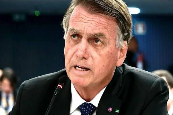 PF apreende dinheiro e pendrive em casa de Bolsonaro durante operação autorizada pelo STF