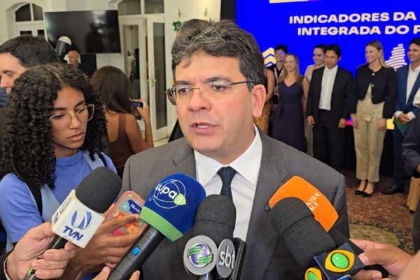 Rafael Fonteles apresenta balanço da infraestrutura e cobra prestação de contas dos secretários