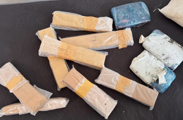 Polícia apreende cerca de 25 kg de drogas em operação nas zonas Sul e Sudeste