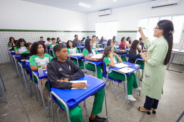 Ação da Seduc leva atendimento presencial para reforçar matrículas de 2026
