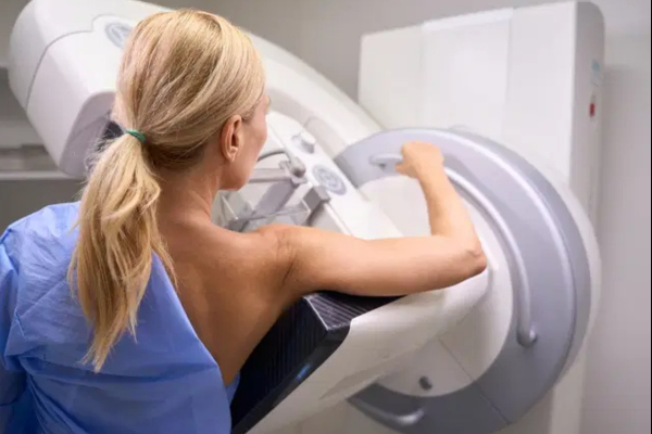 Outubro Rosa: Centro Lineu Araújo realiza mamografias gratuitas durante todo o mês