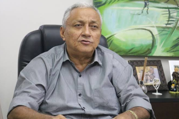 Após ação do MP, presidente da FFP Robert Brown pede afastamento do cargo