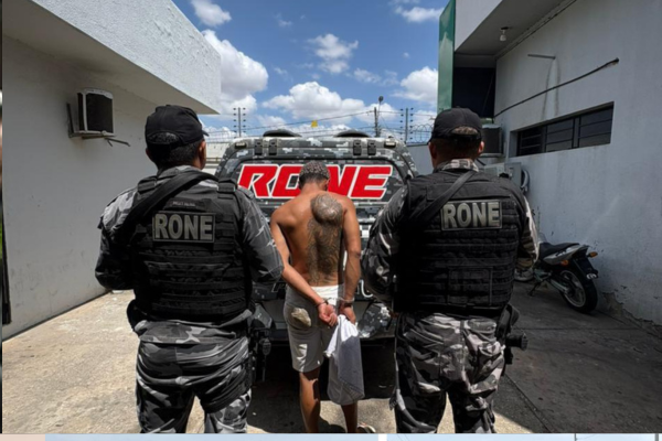 BPRONE prende suspeito por tráfico de drogas no bairro Mafrense, em Teresina