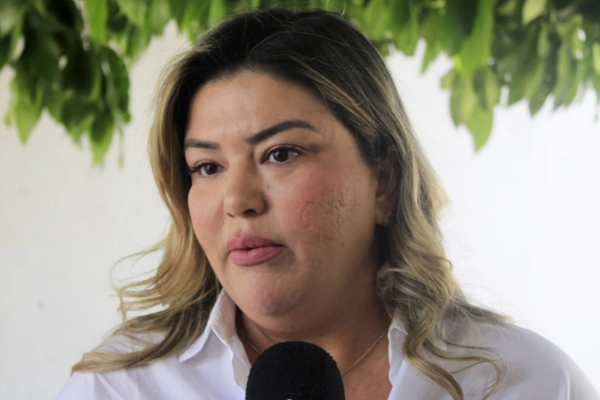 “É notório que nenhum se deu bem como gestor”, diz Samantha sobre Ismael e Aluísio