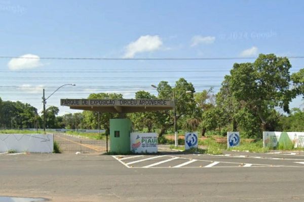 Com contrato de 30 anos, Servfaz assume Parque de Exposições Dirceu Arcoverde