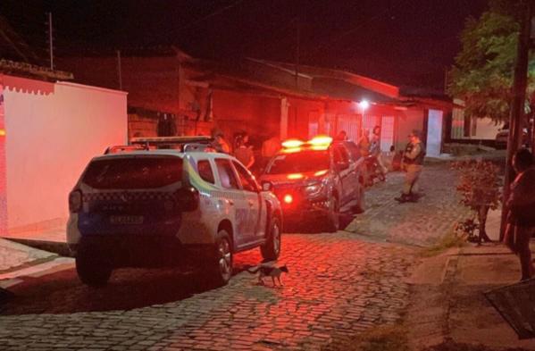 Criminoso invade casa e mata homem a tiros no bairro Cidade Jardim