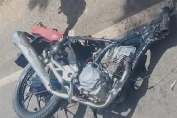 Jovem morre em grave colisão de moto na PI-130 entre Palmeirais e Nazária