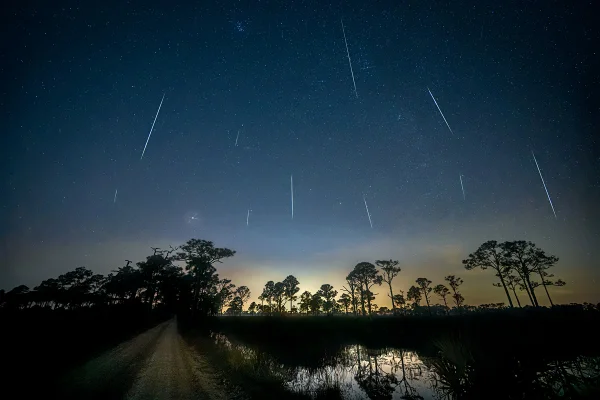 Veja os melhores horários para observar a chuva de meteoros desta quinta-feira no Piauí
