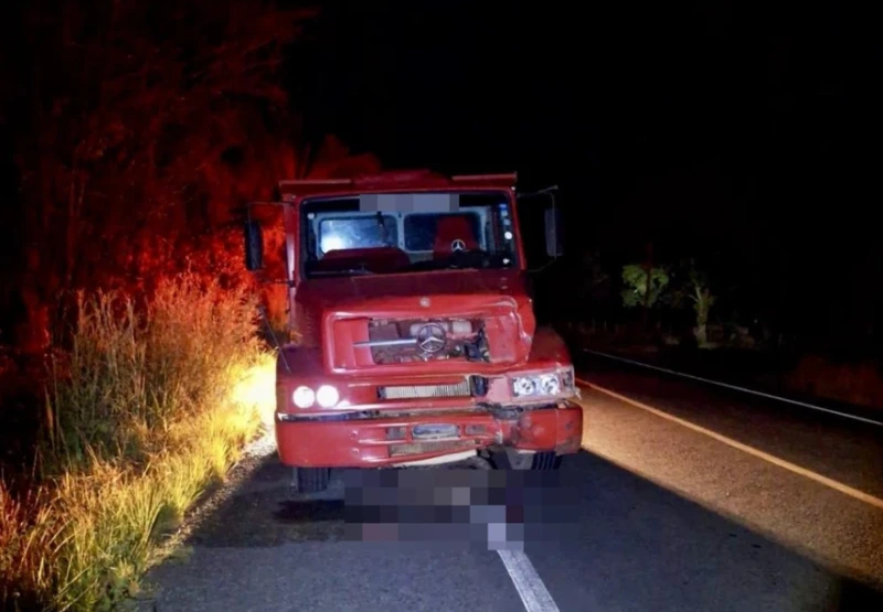 Jovem de 18 anos morre após colisão entre moto e caminhão na BR-316 em Monsenhor Gil