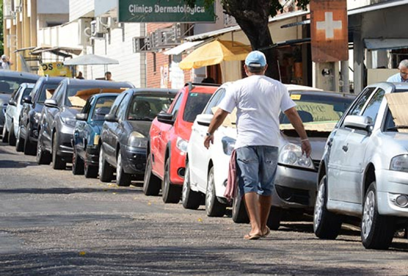 Lei aprovada em Teresina define regras para atuação dos flanelinhas na capital