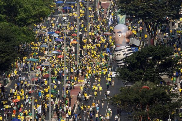 Um sonoro não à anistia