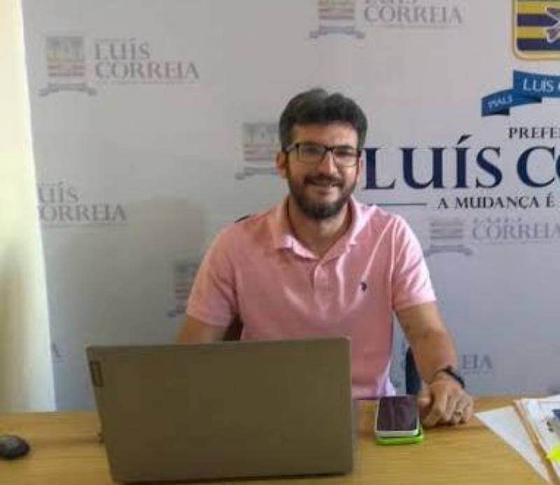 Filho da prefeita de Luís Correira é alvo de 2 operações da PF e do GAECO