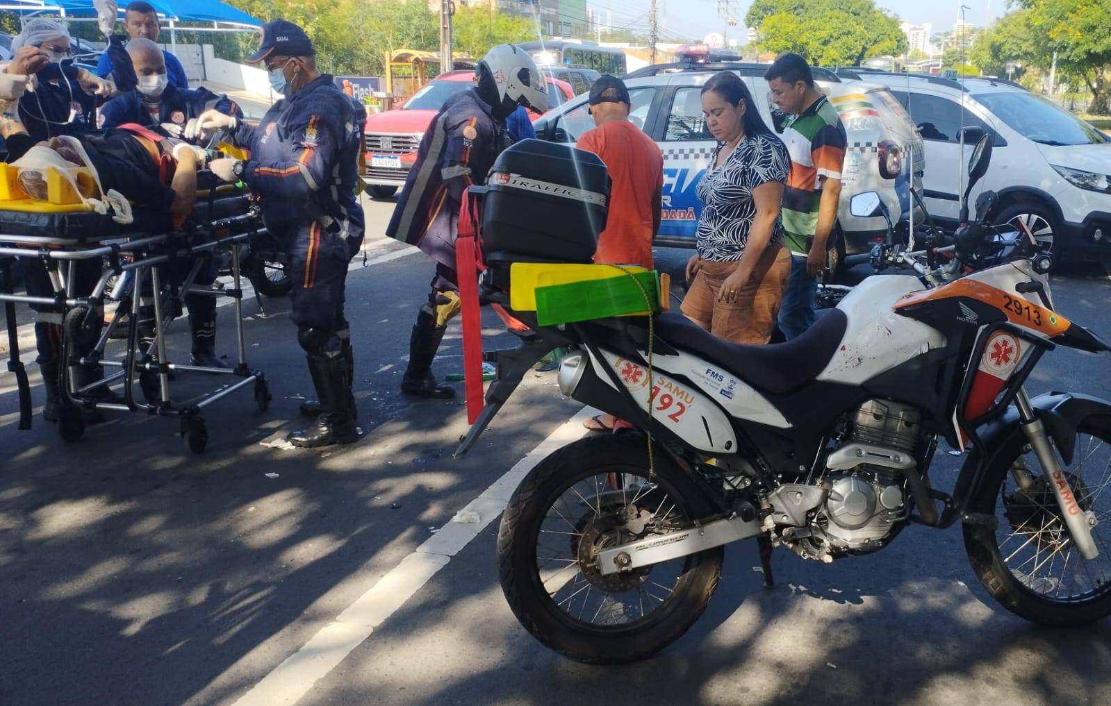 Idoso fica gravemente ferido após ser atropelado na João XVIII em Teresina