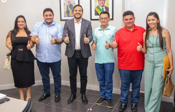 Fábio Xavier coloca prefeitos na roda e fortalece pré-candidatura de Bandeira