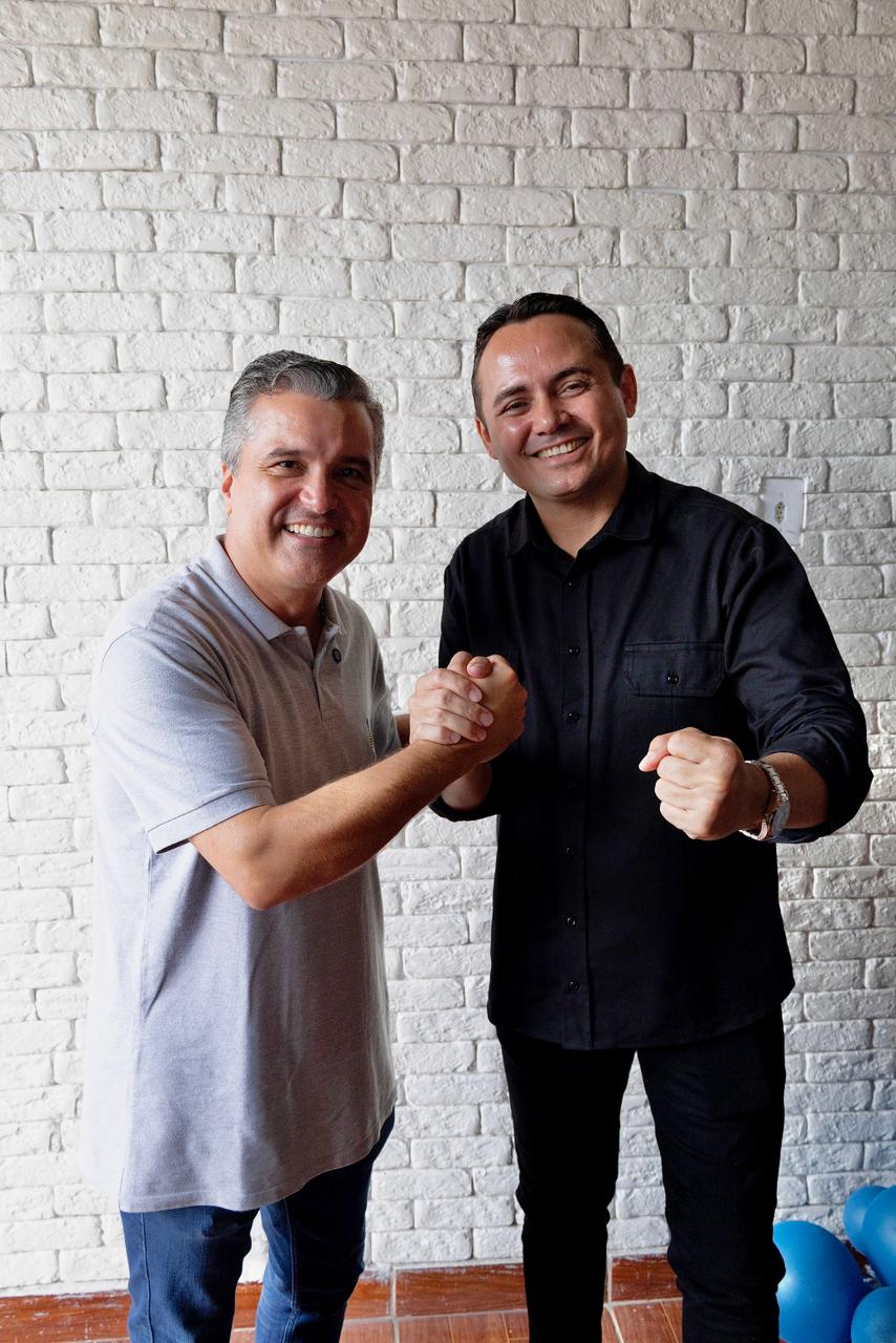 Dr. Vinícius confirma dobradinha com Delegado Charles Pessoa